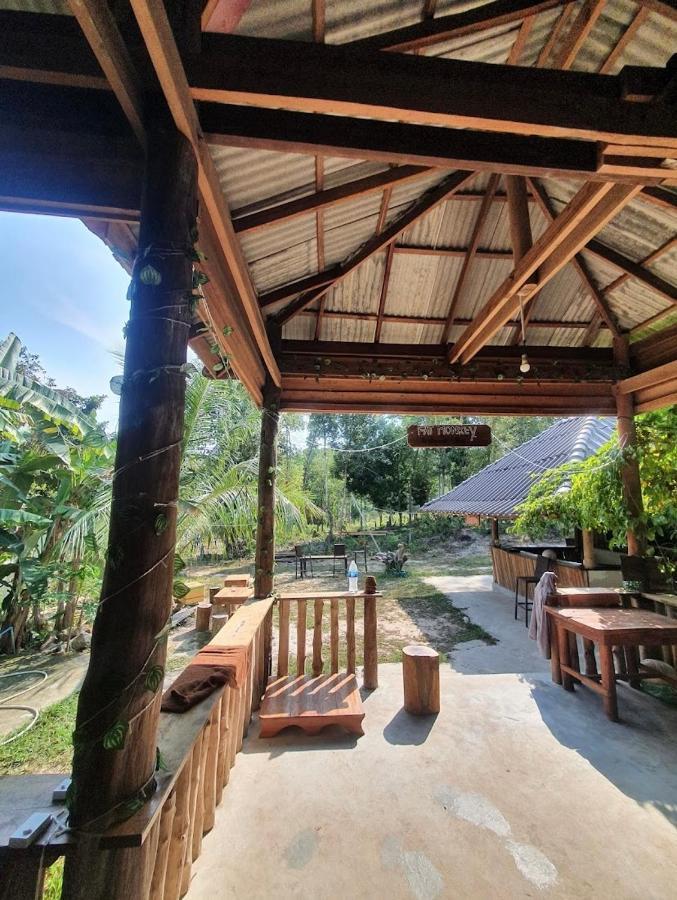 Hostel Fat Monkey Kaoh Touch Exterior foto